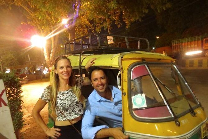 Agra: 6 Hour Tuk-Tuk / Rickshaw Tour - Stop 1: Taj Mahal With a Guided Walk and Photo Help