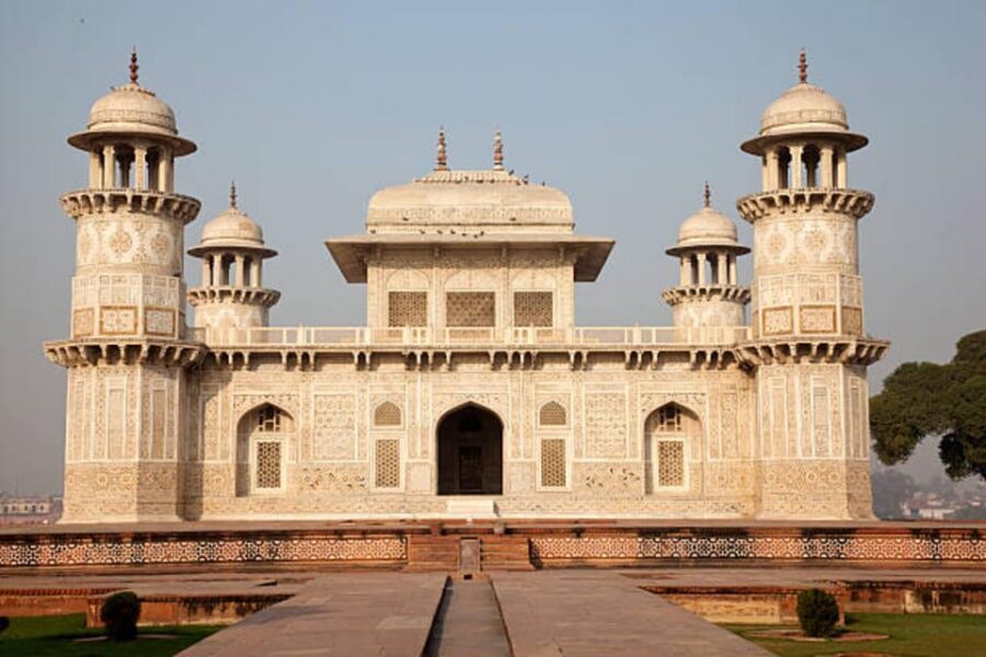 Agra fort, Baby Taj & Mehtab Bagh Express Ticket With Option - Price and value: why $11 per person can make sense