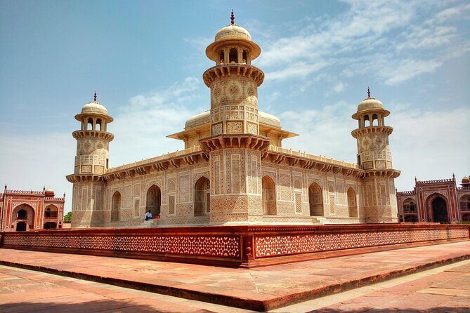 Agra Full-day Tour Taj Mahal, Agra Fort & Secret Walking Tour with Private Car - Stop 2: Agra Fort, 90 minutes that actually counts