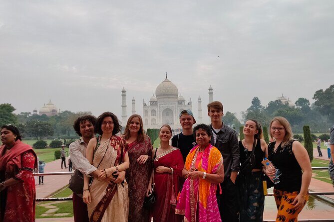 Agra Full-day Tour Taj Mahal, Agra Fort & Secret Walking Tour with Private Car - Stop 3: Itimad-ud-Daulah as a quieter add-on