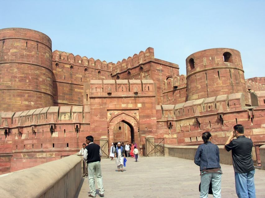 Agra: Guided Tour of Taj Mahal, Agra Fort and Fatehpur Sikri - Fatehpur Sikri: the red-stone Ghost City stop that many people say not to skip