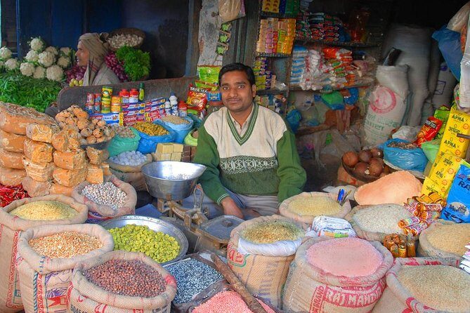 Agra Old City & Bazaar Tour, With Taj mahal & Fort. - Stop 1: Taj Mahal with a licensed guide (and smart timing)
