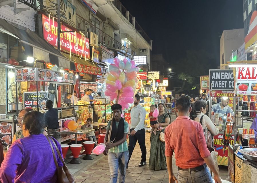 Agra: Sadar Bazar Food Market Night Walking Tour by Tuk-Tuk - Walking Sadar Bazar: more than just food stalls