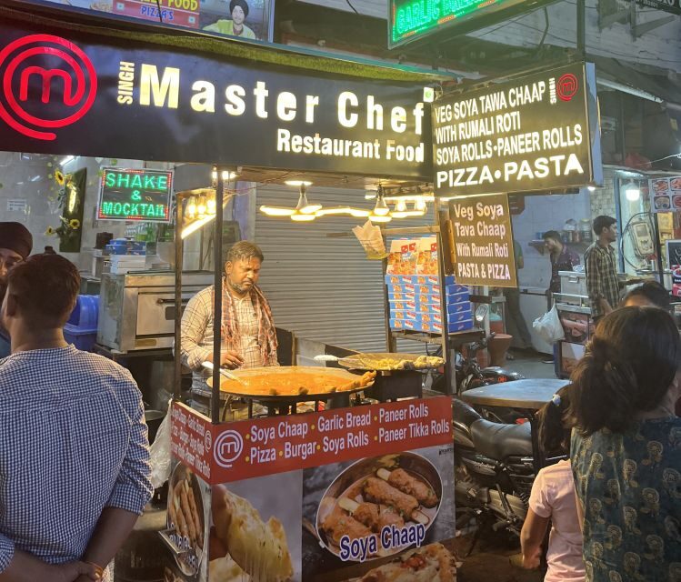 Agra: Sadar Bazar Food Market Night Walking Tour by Tuk-Tuk - Who this tour suits best