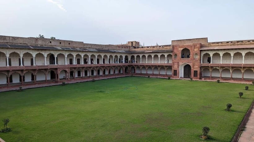 Agra: Taj Mahal, Agra Fort & Baby Taj Guided Day Tour - Transport and guide quality: what to look for on the ground
