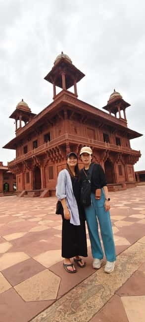 Agra: Taj Mahal, Agra Fort & Fatehpur Sikri Guided Tour - Taj Mahal at sunrise: why the first light matters
