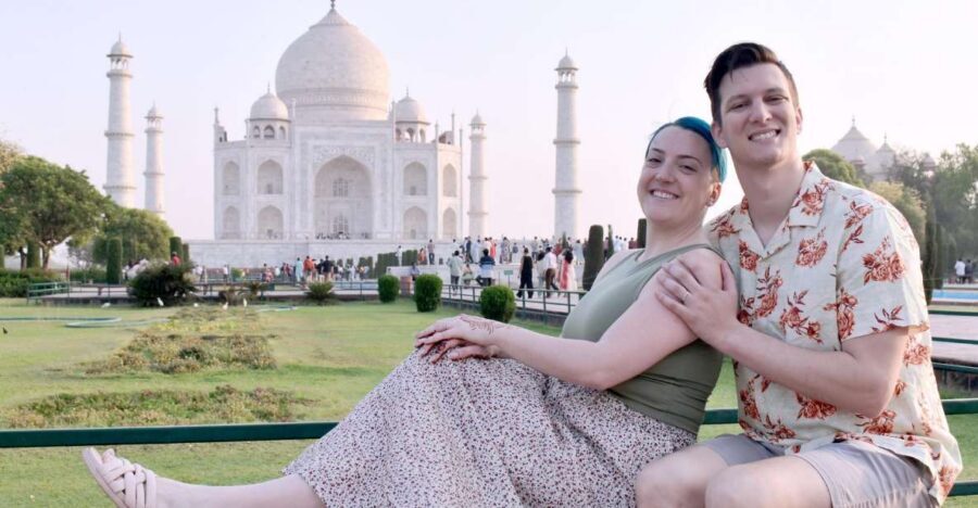 Agra: Taj Mahal Skip-The-Line, Agra Fort & Baby Taj Tour - Getting in fast at the Taj Mahal: skip-the-line + guided pacing