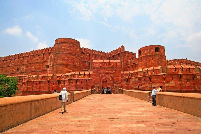 Approved Tour Guide in Agra full-day - Baby Taj versus Mehtab Bagh: choosing your final mood