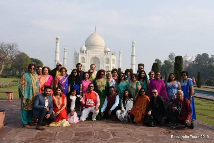 Book Govt. Approved Tour Guide For Taj Mahal & Fort - Timing, Meet-Up, and the Walking-But-Not-Too-Much Plan