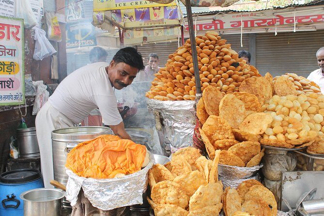 Flavours of Agra Food walk - The guide matters: when a foodie plans your tastings