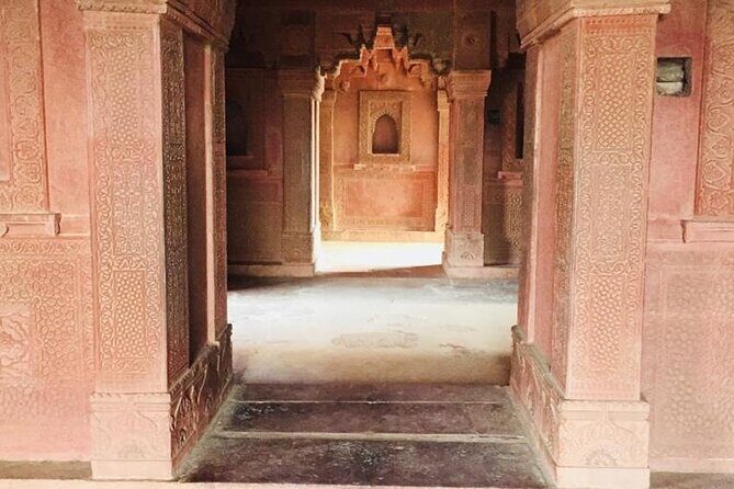 From Agra: 1 day Taj Mahal Sunrise Tour With Fatehpur Sikri - Who this tour suits best