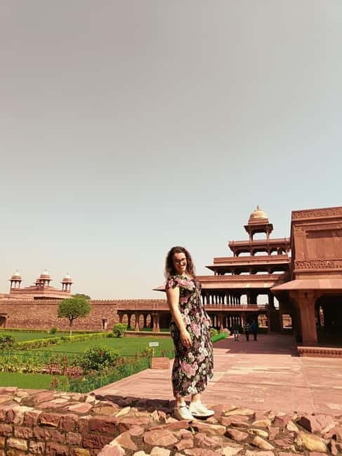 From Agra: Fatehpur Sikri Private Tour - Diwan-i-Khas and Panch Mahal: where the day shifts from gates to daily power