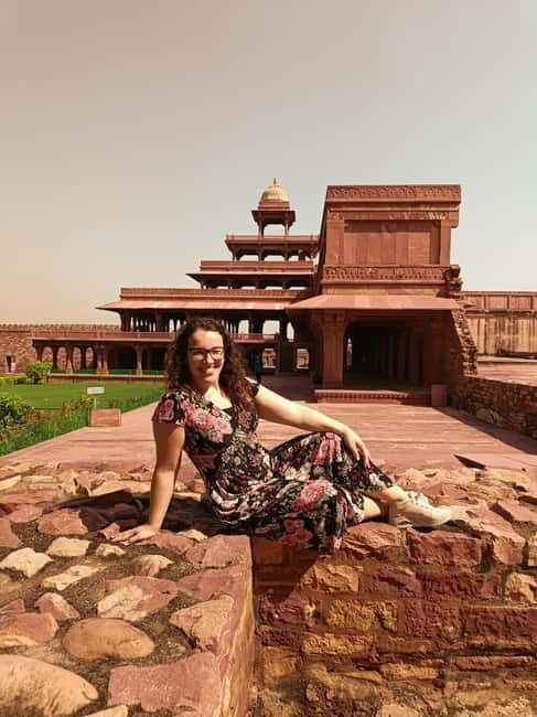 From Agra: Fatehpur Sikri Private Tour - Salim Chishti’s Tomb and Jodhabai’s Palace: sacred and domestic Akbar