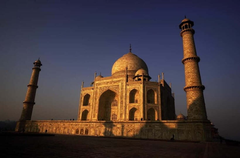 From Agra: Half Day Sunrise Tour of Taj Mahal with Agra Fort - Agra Fort: what makes it different from the Taj