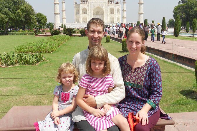 From Delhi: Luxury Group tour of Agra by Car- TOP RATED TOUR - Door-to-door logistics from Delhi: AC car, timing, and what 12 hours feels like