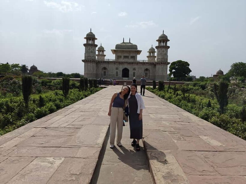 From Delhi: Private Layover Taj Mahal Day Tour By Car - The car ride: why private transport is the real luxury on a layover