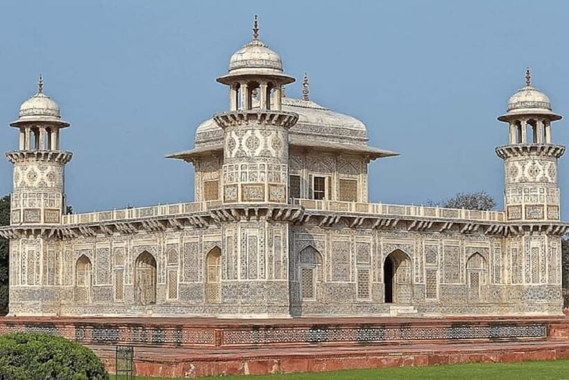 From Delhi: Taj Mahal & Agra With Fatehpur Sikri Day Tour - Getting the Most Out of a 12-Hour Day Trip