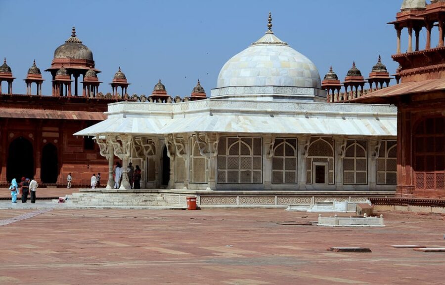 From Delhi: Taj Mahal Sunrise, Agra Fort & Baby Taj Day Tour - FAQ
