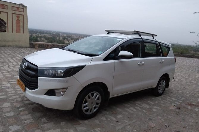 One-Way Transfers assistance Agra to Delhi Drop - Why a Private Agra to Delhi Drop Beats Taxi Lines
