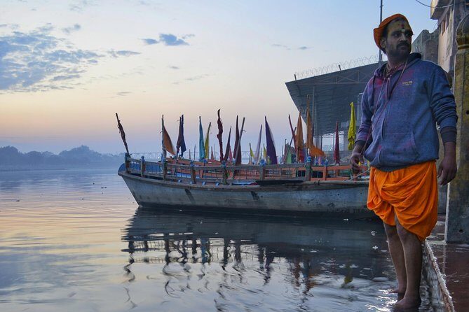 Private Exclusive Mathura & Vrindavan Tour from Agra (All-Inclusive) - Keshi Ghat and the included boat ride: time on the Yamuna