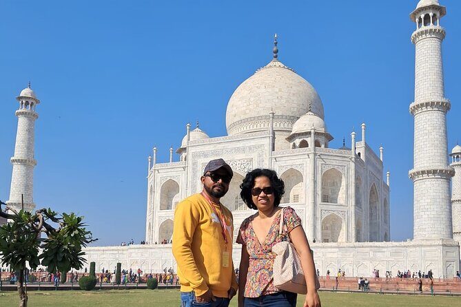 Private Guided Taj Mahal Tour with Skip The Line Entry Ticket - The One Watch-Out: Shop Stops and Optional Photo Upsells