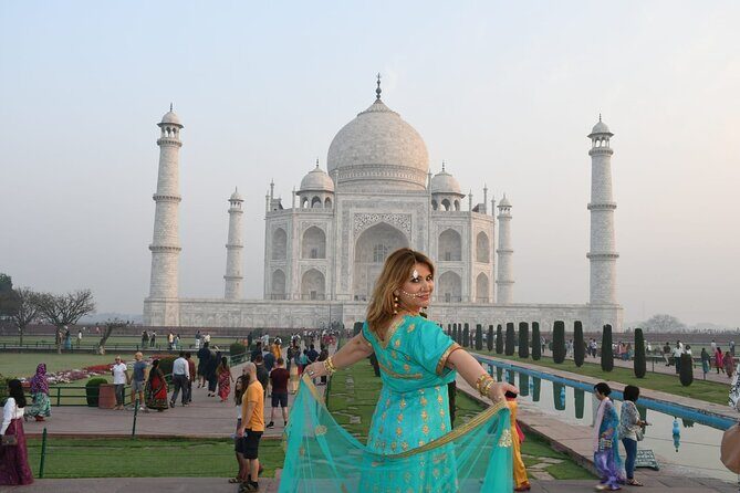 Private Skip The Line Taj Mahal Sunrise Tour - Pickup, AC comfort, and the meeting point reality check