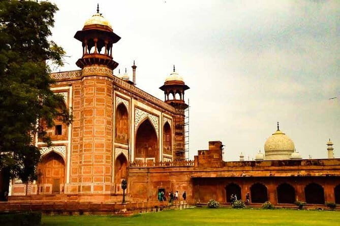 Private Tour of Taj Mahal, Agra Fort & Baby Taj with Agra Pick-up - Included comforts that really matter: tickets, car, and an English guide
