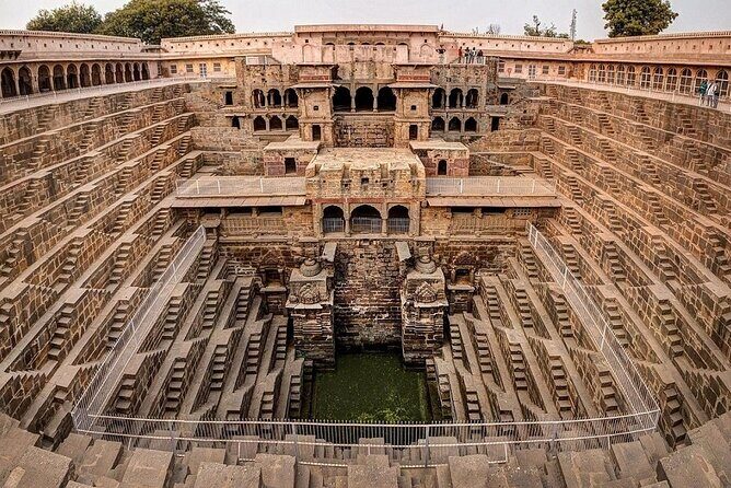 Private Transfer Agra To Jaipur Via Fatehpur Sikri & Chand Baori, Step Well - Booking value: what you’re really paying for