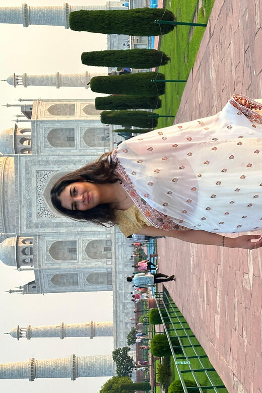 Rent a sari or kurta pajama for Taj Mahal visit & picture - Key Things I’d Plan Around