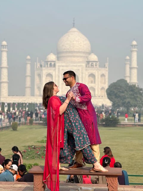 Rent a sari or kurta pajama for Taj Mahal visit & picture - Inside the Taj Mahal: Photo Stops and Guided Sightseeing That Feel Practical