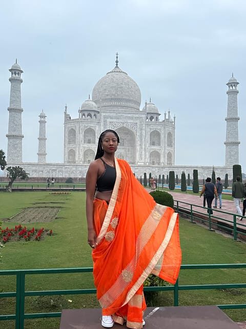 Rent a sari or kurta pajama for Taj Mahal visit & picture - How the 4-Hour Plan Works in Agra (and Why Timing Matters)