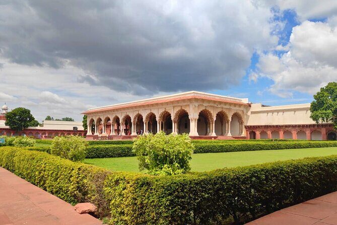 Skip The Line Taj Mahal & Agra Tour by AC Car From Agra - Guides, photos, and the fine print on shopping detours