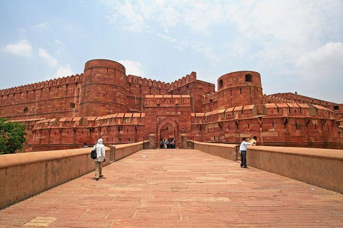 Skip The Line Taj Mahal and Agra fort Tour - The third stop at Agra: what that 30 minutes usually means