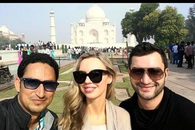 Skip-the-Line Taj Mahal Private Guided Tour with Mausoleum Entry - The Taj Mahal walkthrough with a private guide: what you’ll notice instead of just see