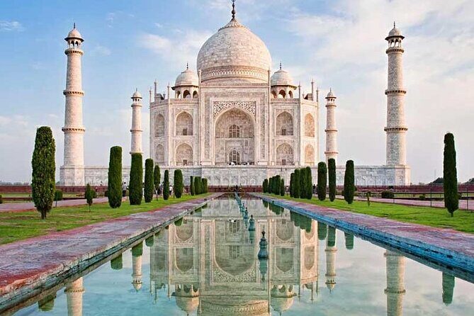 Skip-The-Line Taj Mahal Private Guided Tour - Entering the Taj Mahal Complex With Shoe Covers and Bottled Water