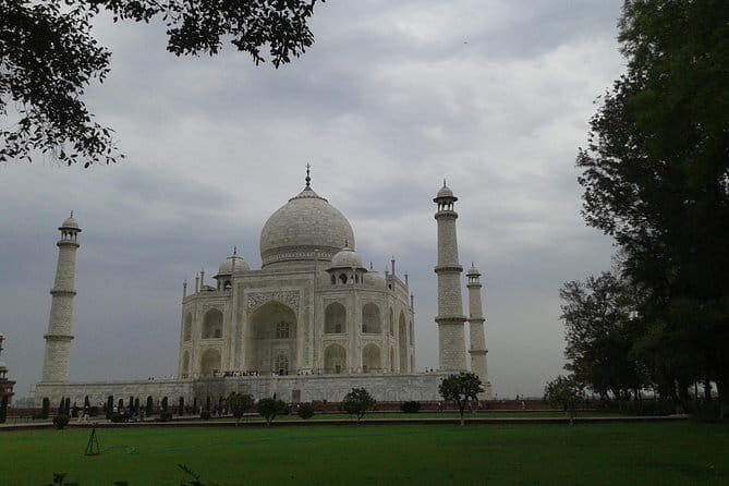 Sunrise tour of Taj Mahal with Guide - Guided walkthrough inside Taj Mahal: what makes it worth paying for