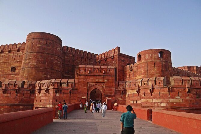 Taj Mahal And Agra Fort Skip - The - Line Tickets & Guide - Taj Mahal Stop: Inside and Outside With a Guide Who Sets the Tone