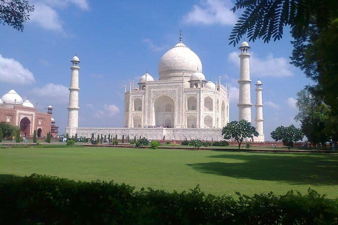 Taj Mahal by Tuk Tuk : A Local-Style Adventure - Baby Taj (Itmad-Ud-Daulah): where details get the spotlight