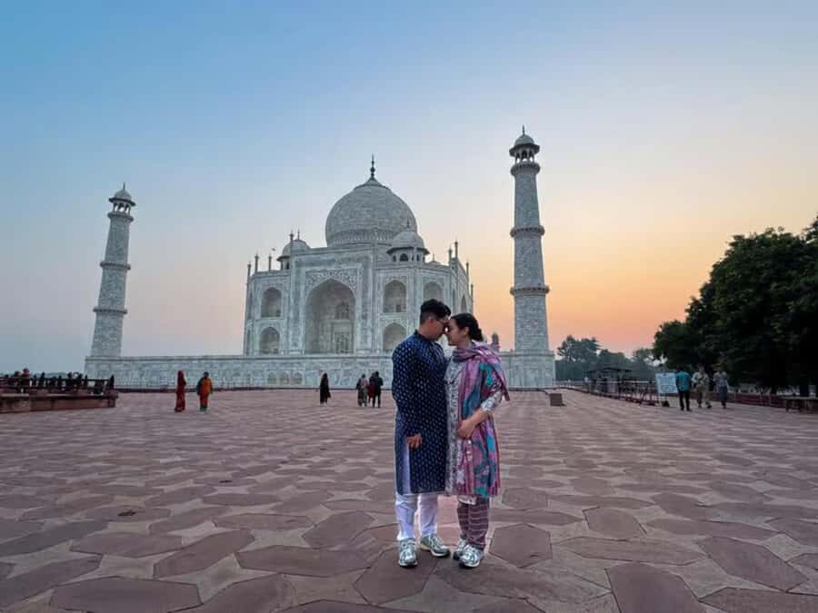 Taj Mahal: Foreigner Express Ticket (High Value) - What You’ll Learn Inside: Taj Mahal Construction and Story, Made Clear
