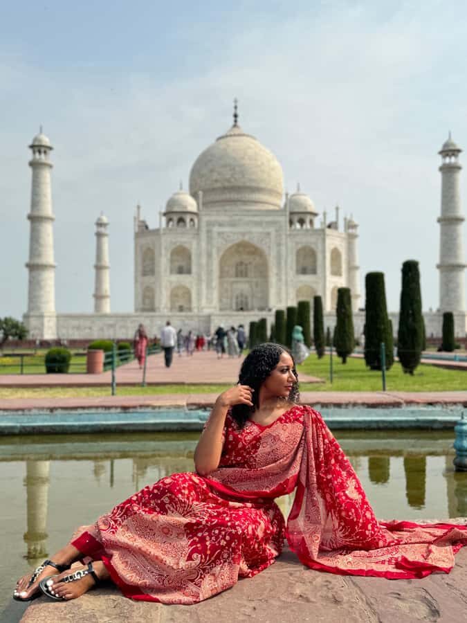 Taj Mahal: Foreigner Express Ticket (High Value) - Comfort Details You’ll Notice: Water and Shoe Covers
