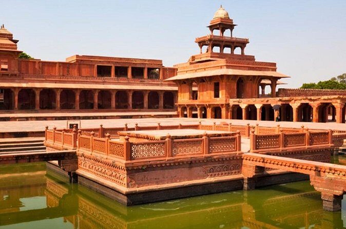 Taj Mahal Sunrise Tour With Agra Fort and Fatehpur Sikri - Agra Cantt stop and shopping time: what to do with that hour