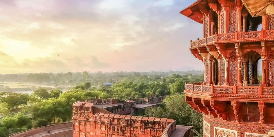 Taj Mahal Tour with Optional Wildlife Rescue Center Visit - Agra Fort and lunch: why you get more than just one monument