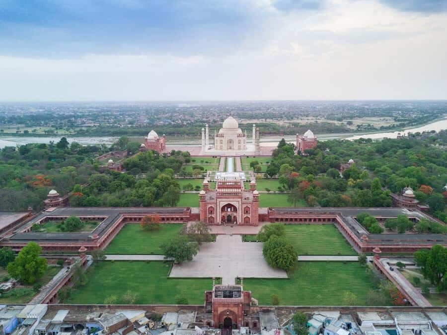 Taj Mahal Tour with Optional Wildlife Rescue Center Visit - Timing and duration: why the range can stretch from 4 to 11 hours