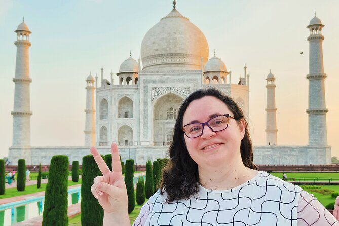 Taj Mahal Trip by Express Train from Delhi - Private Day Tour - Agra Fort: the best contrast to the Taj Mahal
