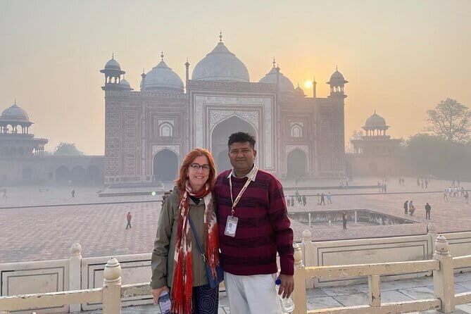 Taj Mahal visits with Licensed Guide with Entry Assistance - Where this Taj Mahal visit makes sense in Agra