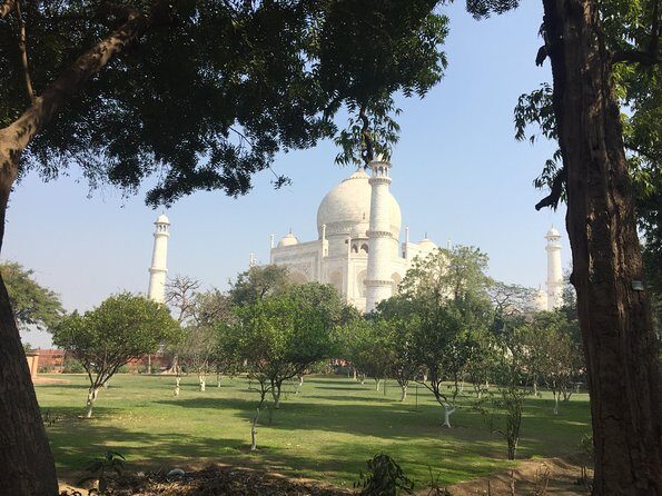 Taj Mahal with Local Agra Tour - Agra Fort in an hour: Mughal power you can still feel today