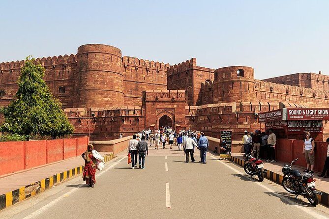 Taj with mausoleum and Agra fort visits : Choose Your Option - Practical tips to make the day feel effortless